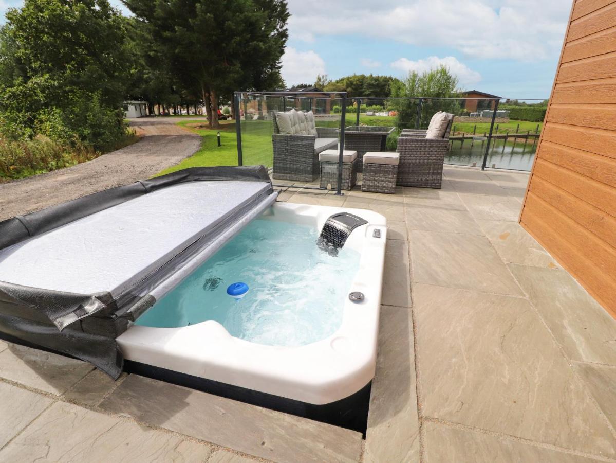 Henry Haven Villa Preston  Bagian luar foto