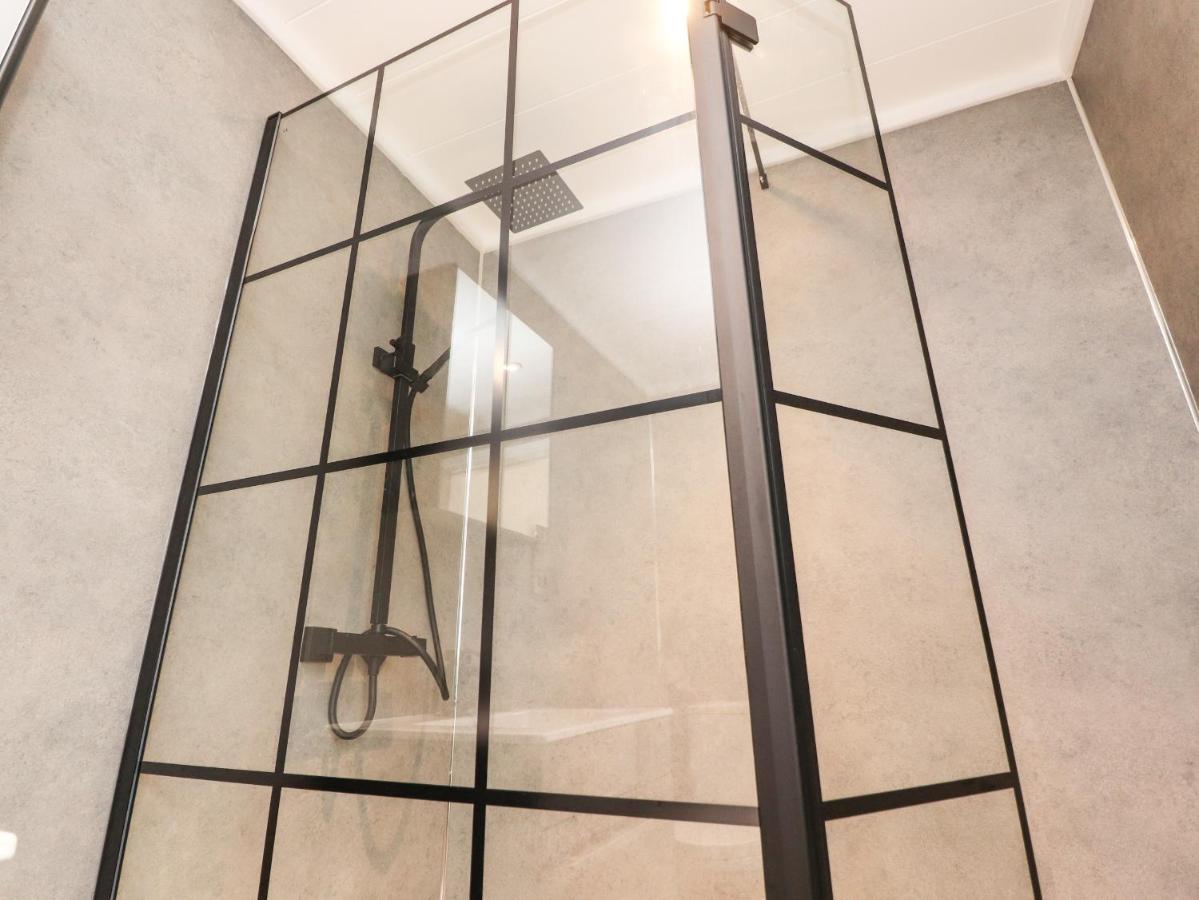 Henry Haven Villa Preston  Bagian luar foto