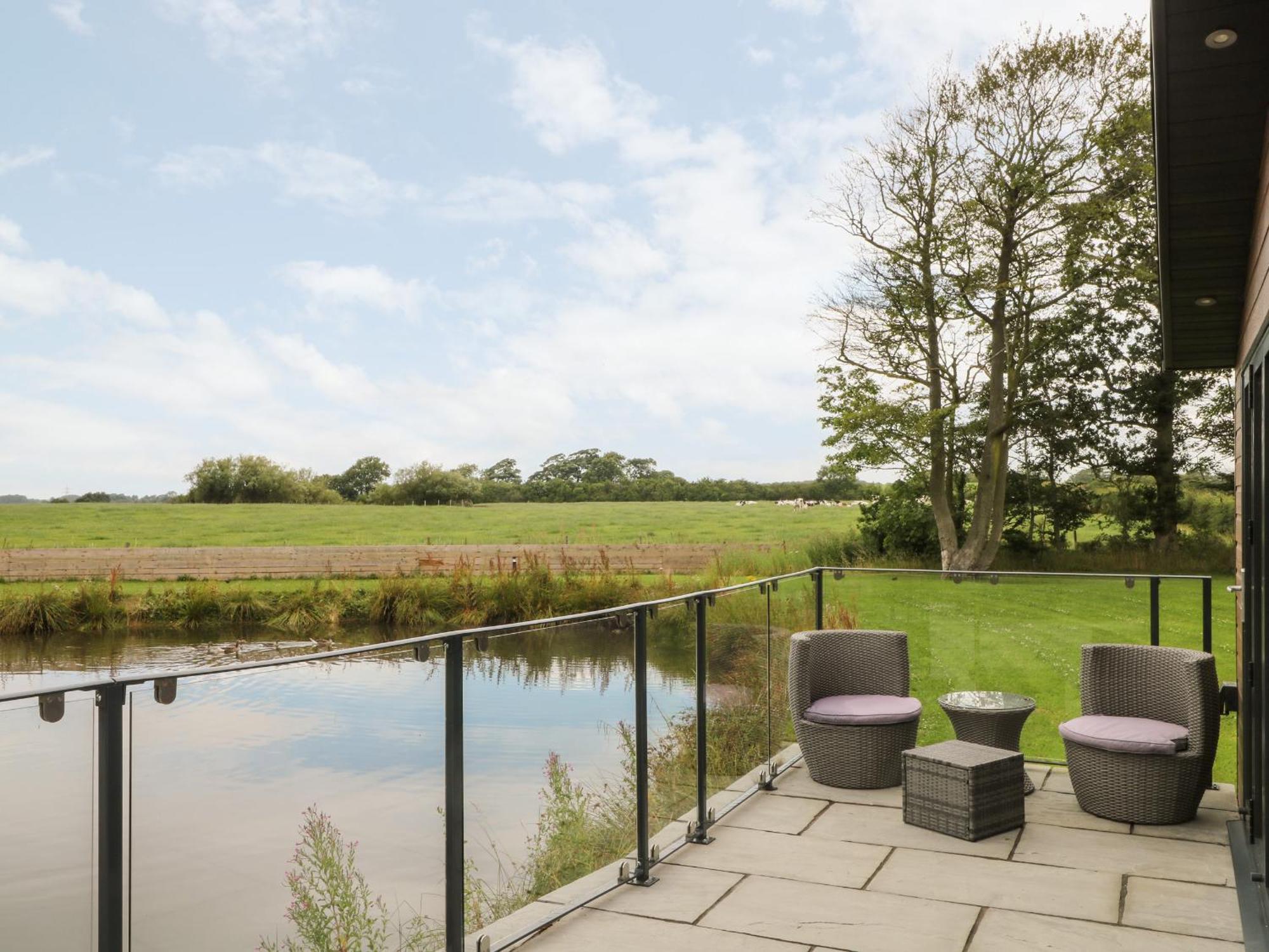 Henry Haven Villa Preston  Bagian luar foto